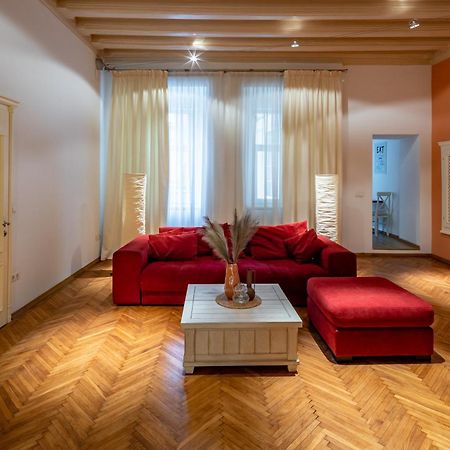 Appartamento Romari Rynok Sguare VIP Leopoli Esterno foto