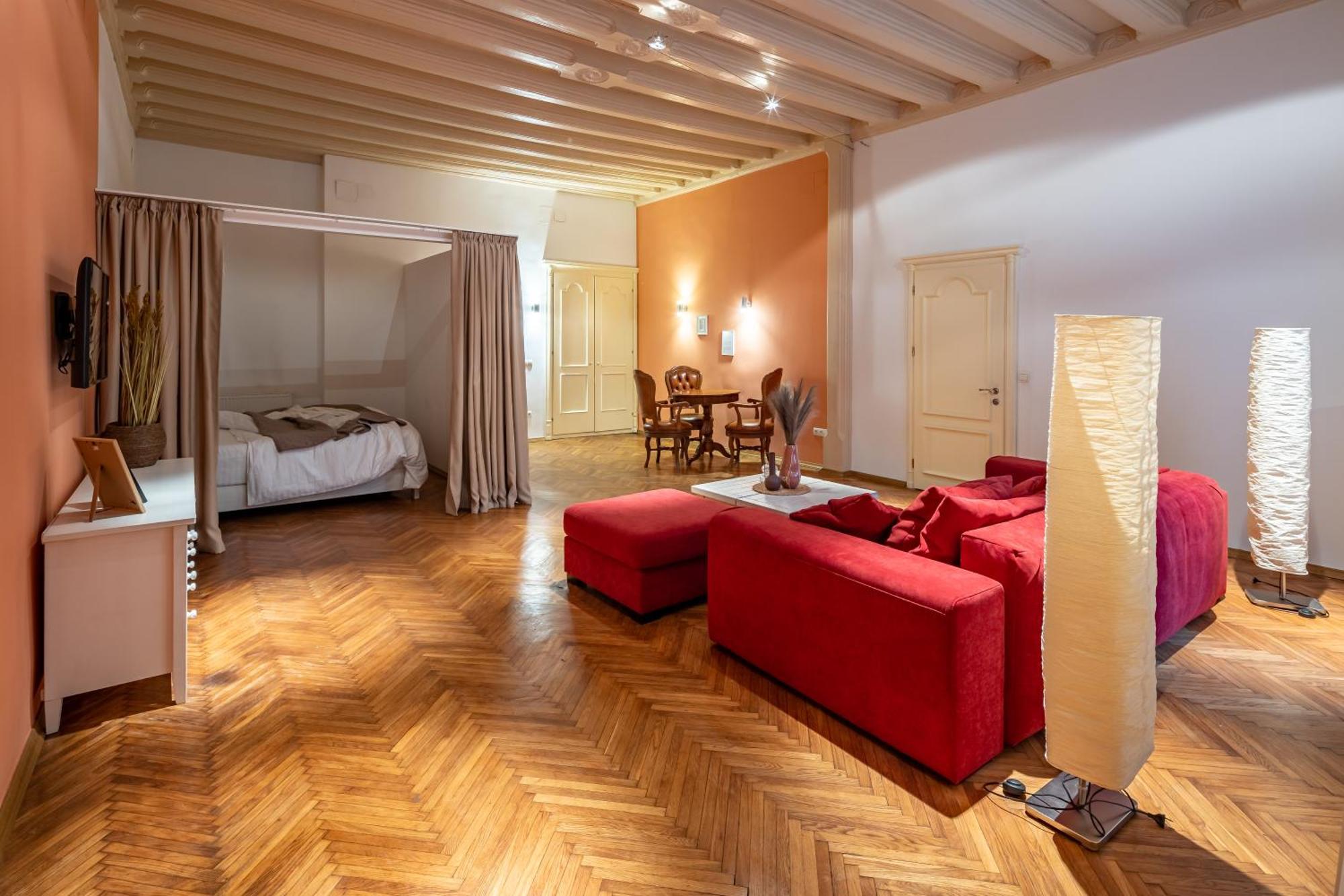 Appartamento Romari Rynok Sguare VIP Leopoli Esterno foto
